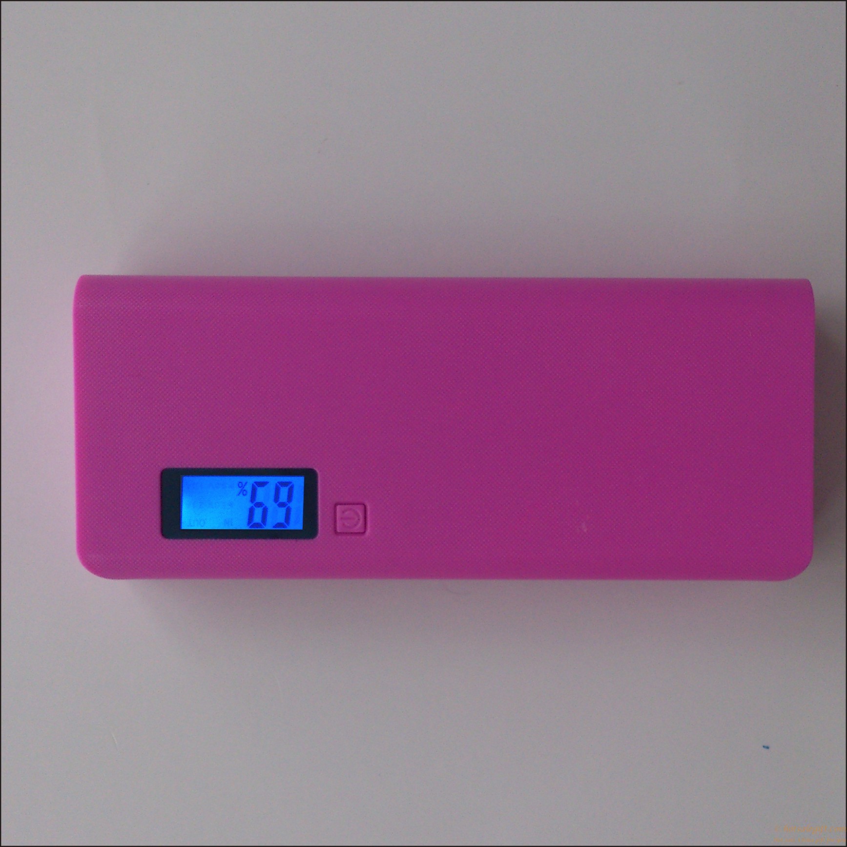 hotsalegift costeffective digital display mobile power bank charger lcd display 7