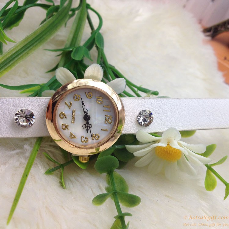 hotsalegift cruising diamond butterfly retro bracelet watch 10